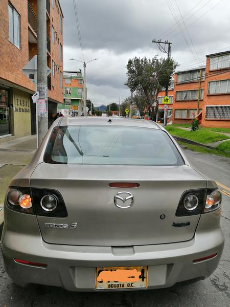 Mazda 3 • 2008 • 91,600 km 4