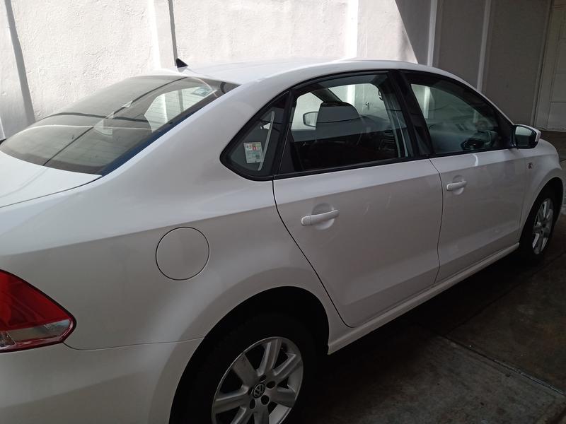 Volkswagen Vento • 2015 • 81,603 km 4