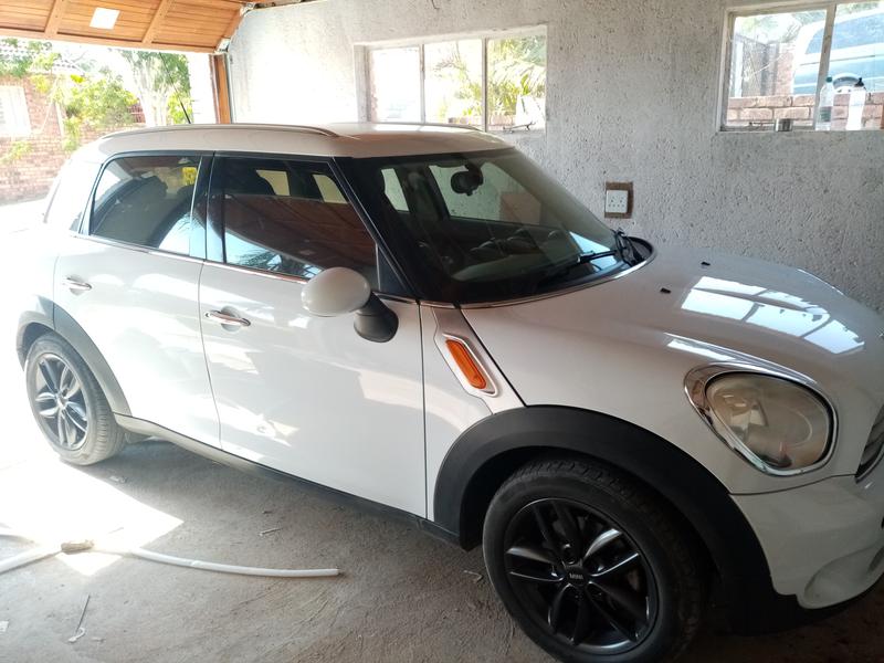 MINI Cooper • 2011 • 209,000 km 1