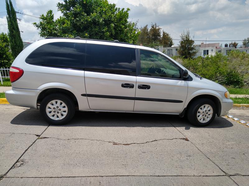 Dodge Grand Caravan • 2002 • 166,000 km 3