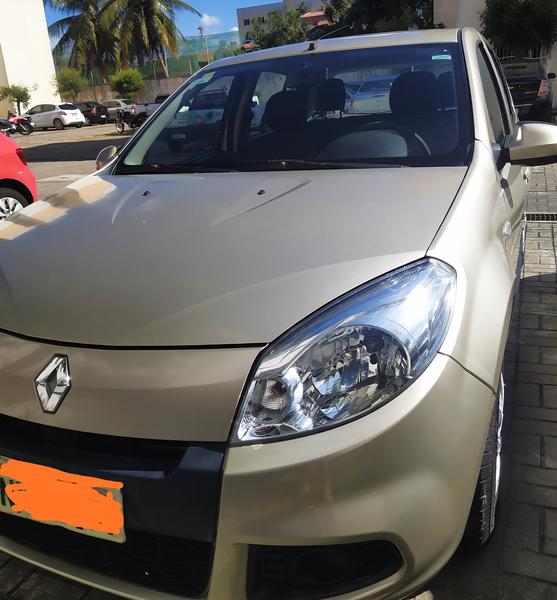 Renault Sandero • 2012 • 185,000 km 1