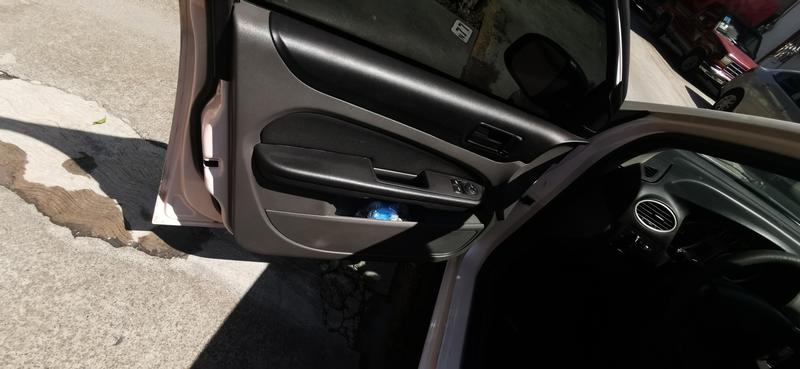 Ford Focus • 2010 • 132,000 km 12