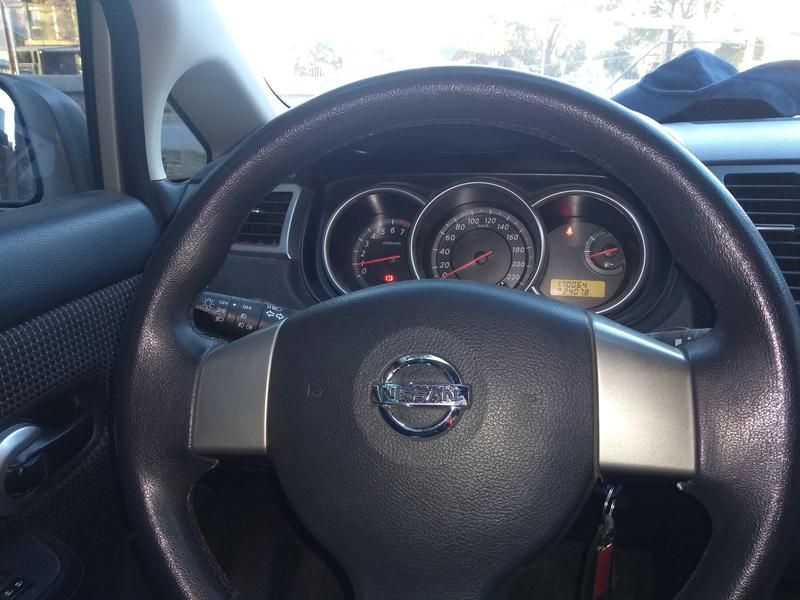 Nissan Tiida • 2010 • 170,000 km 11