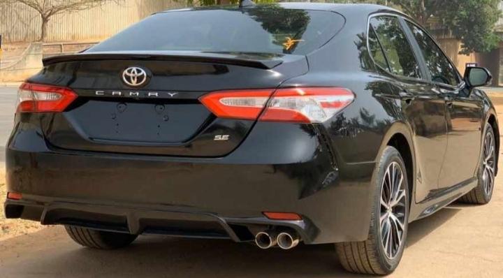 Toyota Camry • 2019 • 2,300 km 2