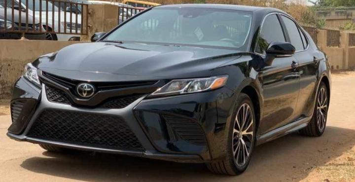 Toyota Camry • 2019 • 2,300 km 1