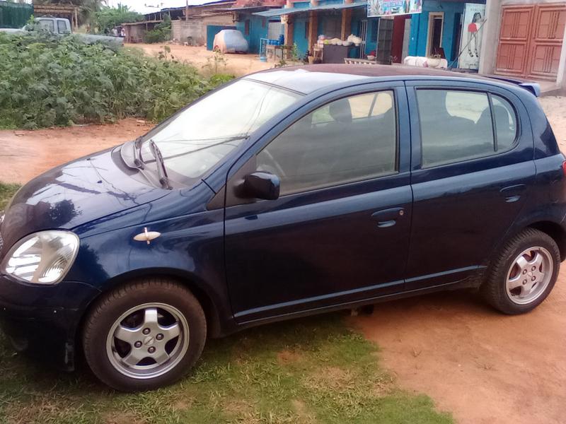 Toyota Yaris • 2005 • 145,000 km 2