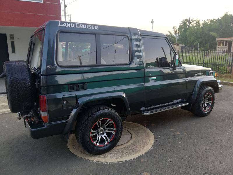 Toyota Land Cruiser • 1997 • 151,000 km 6