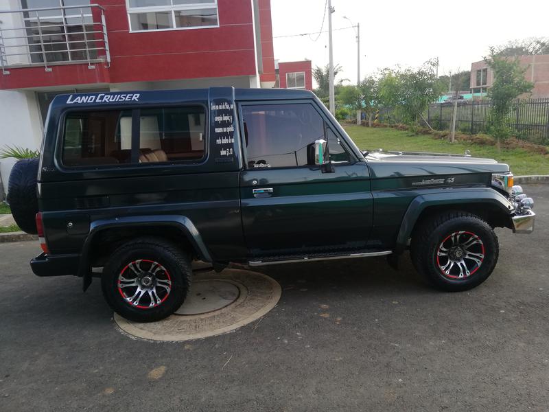 Toyota Land Cruiser • 1997 • 151,000 km 3