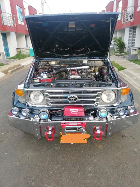 Toyota Land Cruiser • 1997 • 151,000 km 4