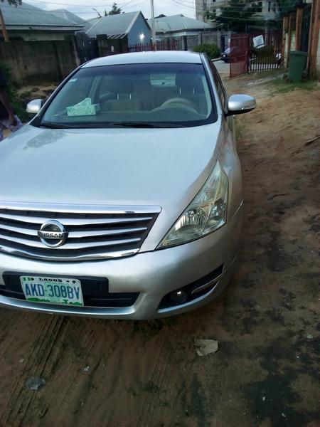 Nissan Teana • 2008 • 108,211 km 2