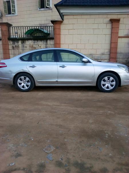 Nissan Teana • 2008 • 108,211 km 3