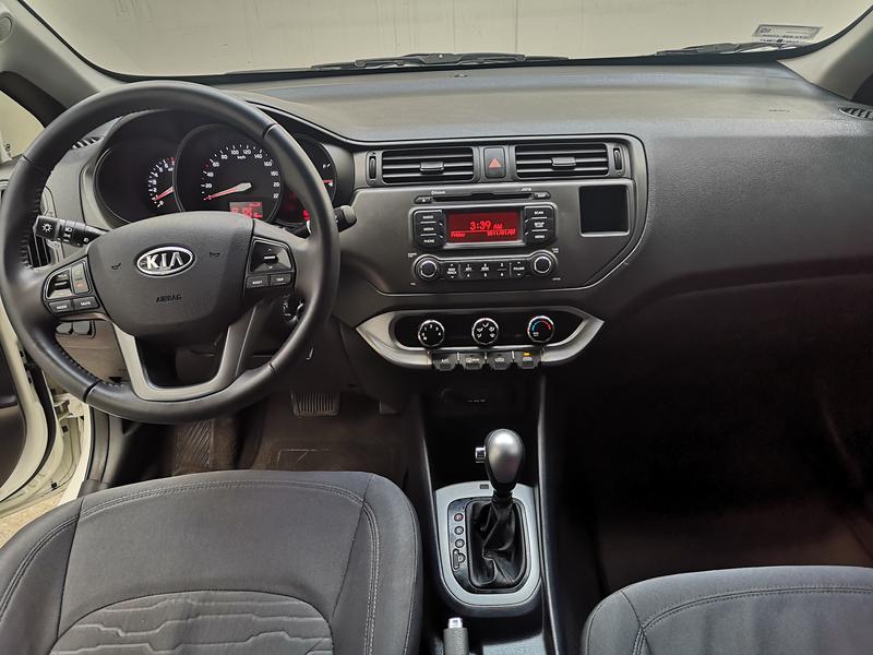 Kia Rio sedan • 2012 • 36,000 km 3