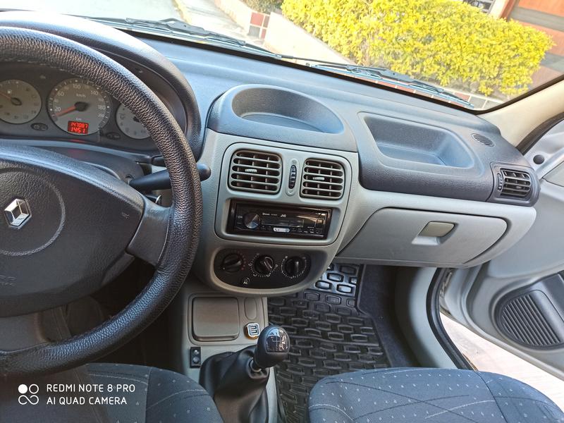 Renault Symbol • 2006 • 147,200 km 4