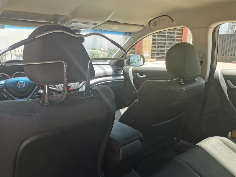 Honda Accord • 2012 • 132,000 km 4