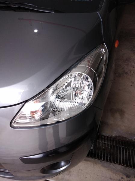 Hyundai i10 • 2010 • 25,700 km 5