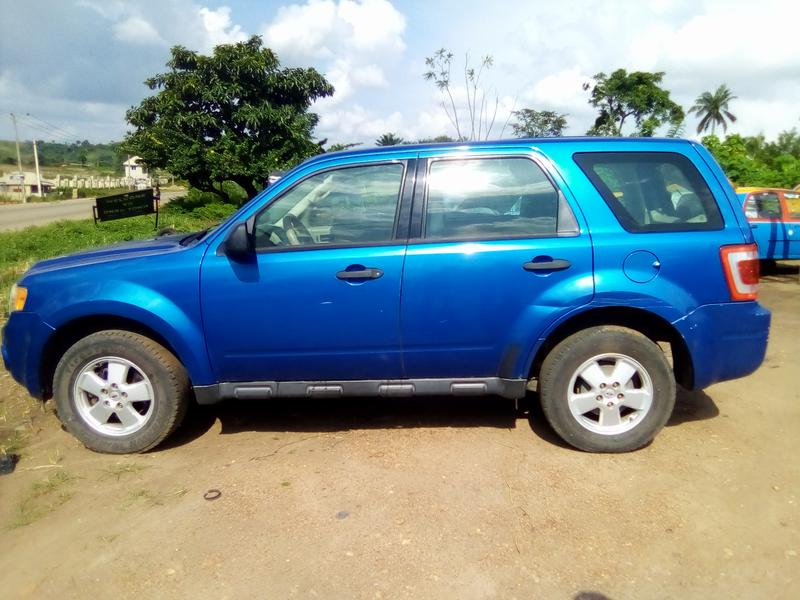 Ford Escape • 2012 • 25,342 km 11