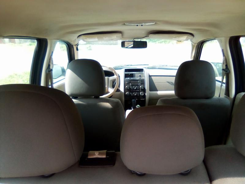 Ford Escape • 2012 • 25,342 km 10