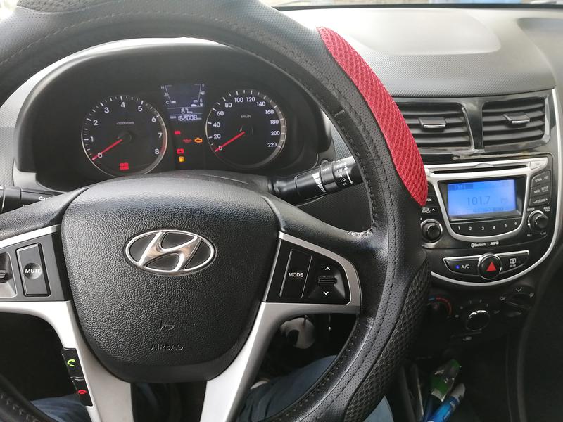 Hyundai Accent • 2012 • 160,000 km 1