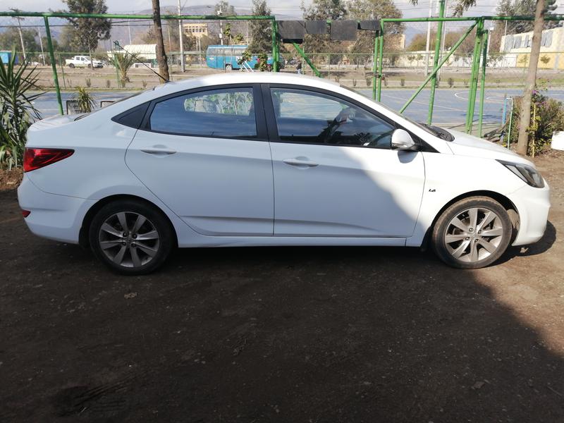 Hyundai Accent • 2012 • 160,000 km 2