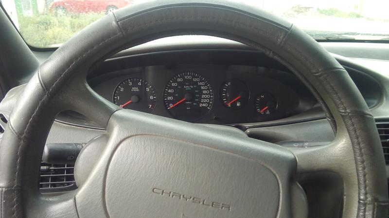 Chrysler Stratus • 1999 • 300 km 2