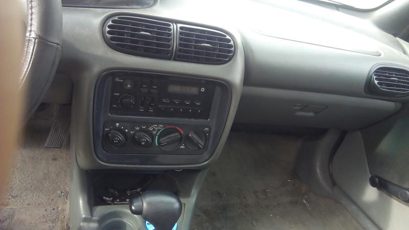 Chrysler Stratus • 1999 • 300 km 3