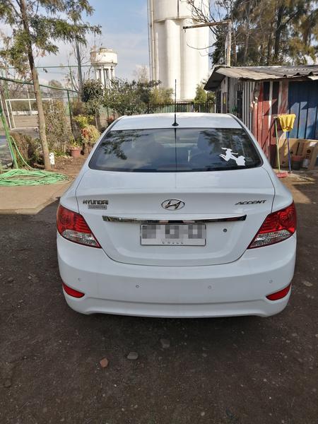 Hyundai Accent • 2012 • 160,000 km 5