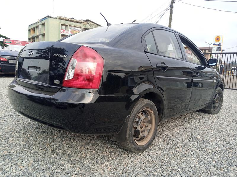 Hyundai Accent • 2010 • 120,588 km 1