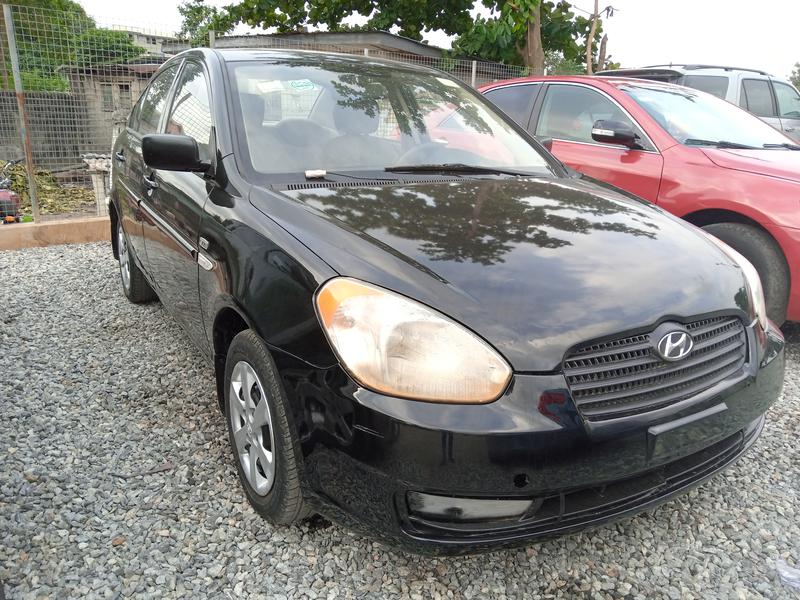 Hyundai Accent • 2010 • 120,588 km 3