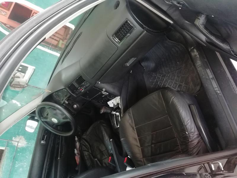 Volkswagen Jetta • 2000 • 380,000 km 2