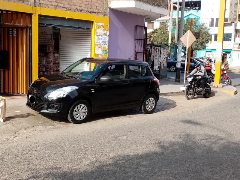 Suzuki Swift • 2017 • 32,000 km 3