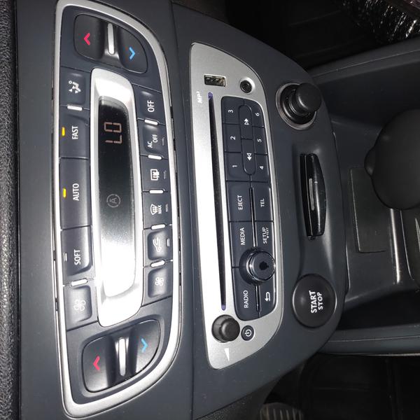 Renault Mégane • 2012 • 111,000 km 4