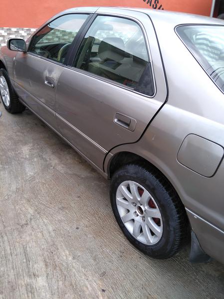 Toyota Camry • 1999 • 60,945 km 3
