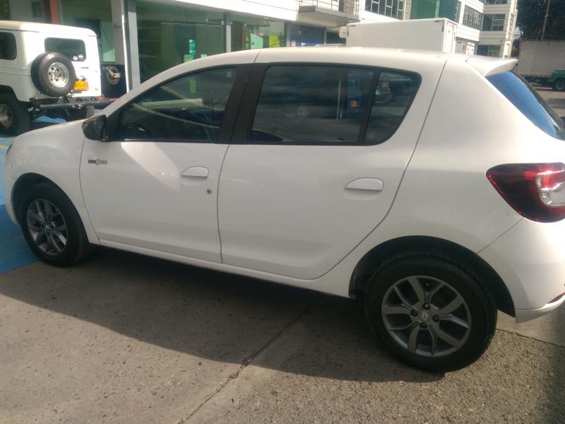 Renault Sandero • 2017 • 730,000 km 4