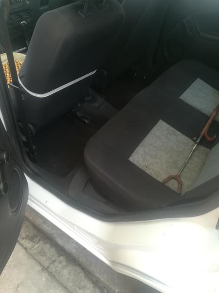 Ford Fiesta • 2010 • 200,000 km 11