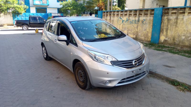 Nissan Note • 2013 • 93,000 km 1