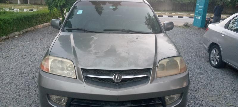 Acura MDX • 2002 • 130,000 km 3
