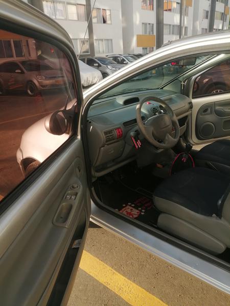 Renault Twingo • 2013 • 75,000 km 6