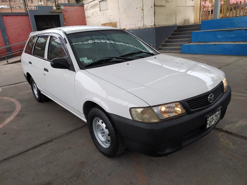 Mazda 121 • 2003 • 148,350 km 1