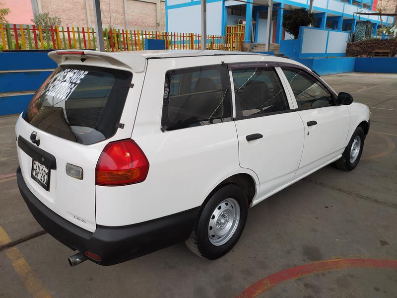 Mazda 121 • 2003 • 148,350 km 5