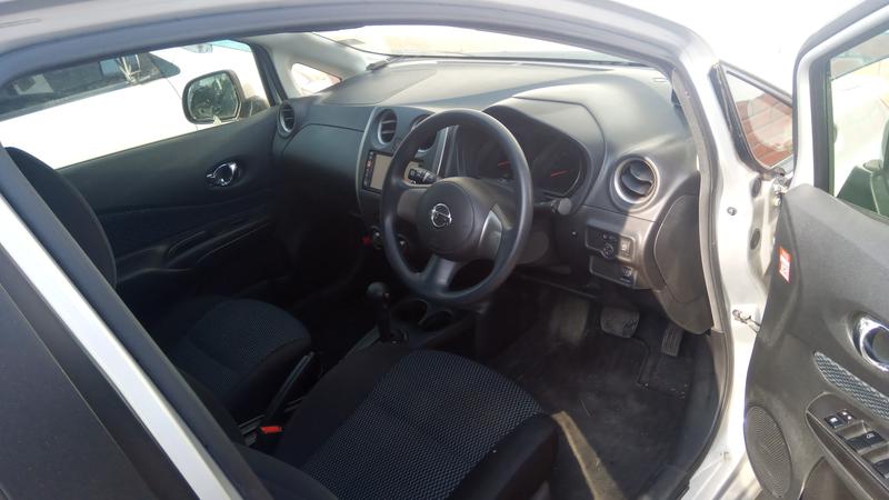 Nissan Note • 2013 • 93,000 km 3
