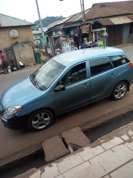 Toyota Matrix • 2004 • 200,000 km 5