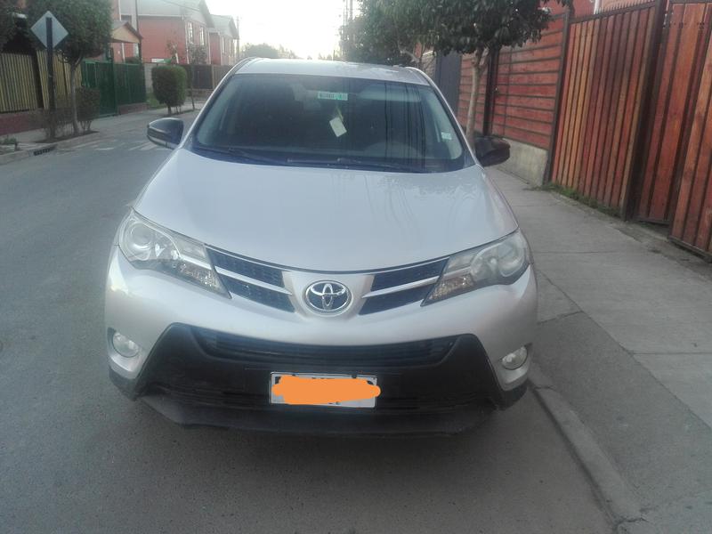 Toyota RAV4 • 2013 • 141,000 km 3