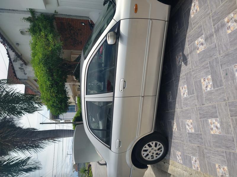 Ford 350 • 2006 • 100 km 14