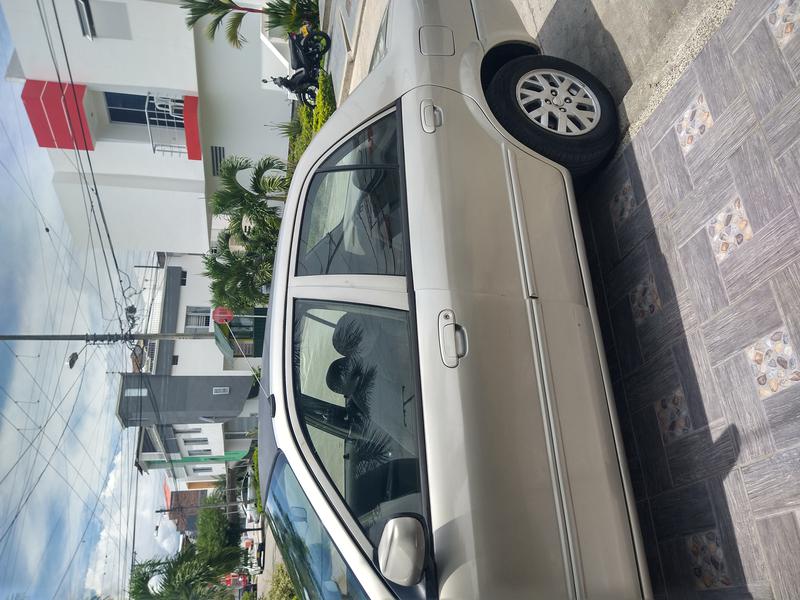 Ford 350 • 2006 • 100 km 8