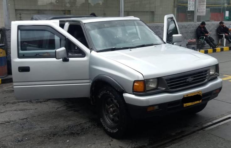 Chevrolet Luv • 1993 • 106,000 km 3