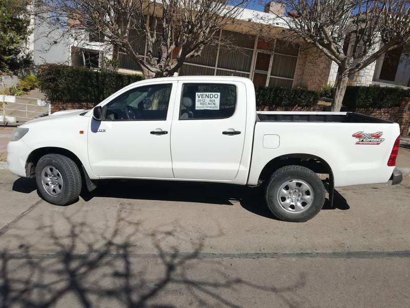 Toyota Hilux • 2012 • 200,000 km 7