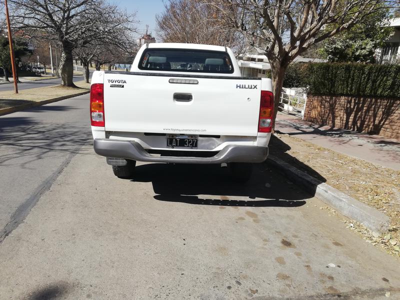 Toyota Hilux • 2012 • 200,000 km 5