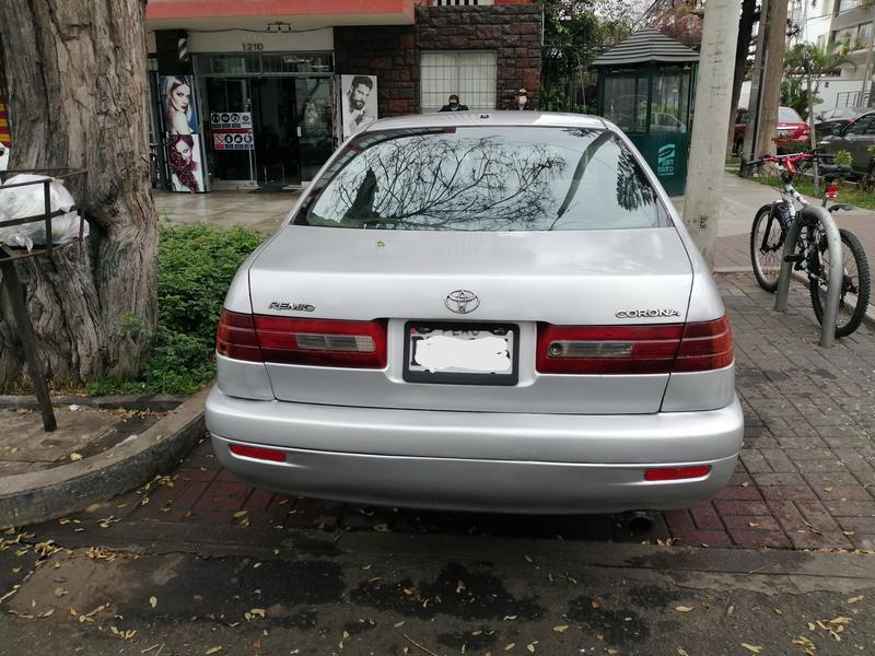 Toyota Corona • 1998 • 480,000 km 3