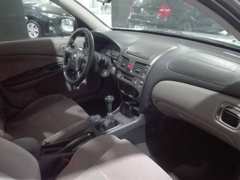 Nissan Almera • 2002 • 200,000 km 4