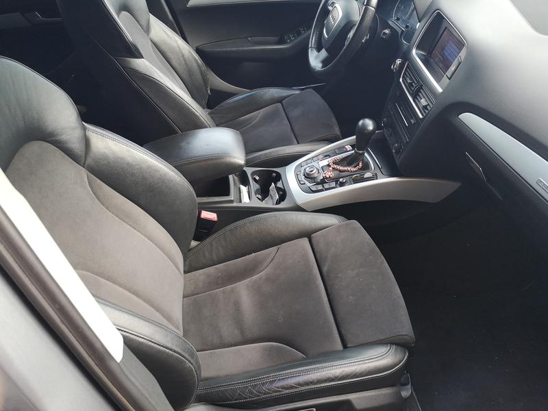 Audi Q5 • 2010 • 210,000 km 4